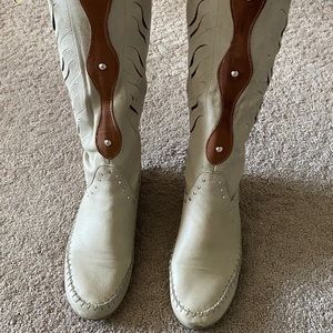 Cowboy / western boots